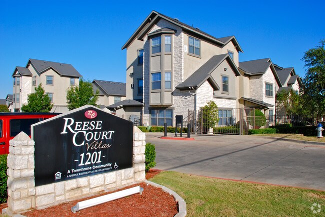 Reese Court Villas