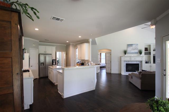 Photo - 1716 Winding Hollow Ln