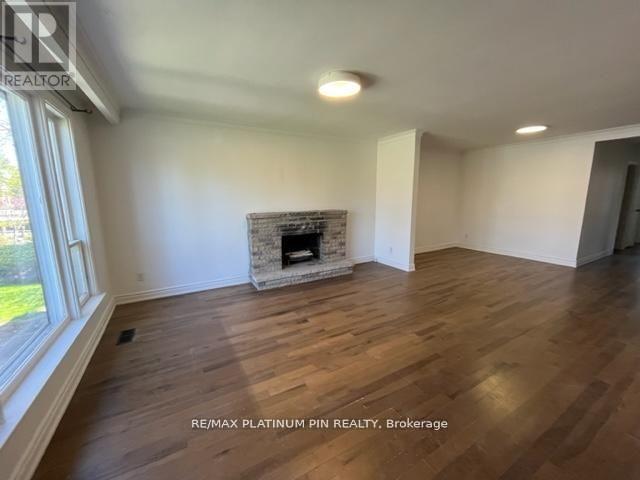 Photo - 293 Ellerslie Ave