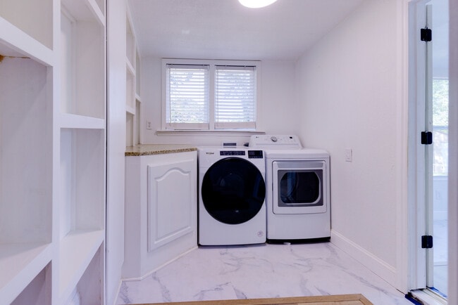 Photo - 5117 Triplett Rd