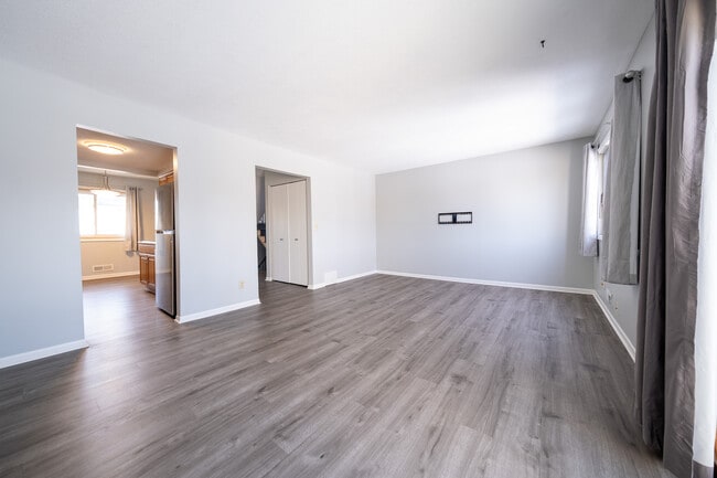 Building Photo - 7677 Whitney Dr