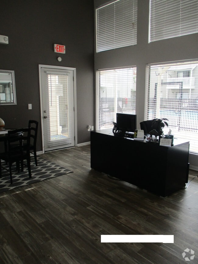 Building Photo - Avistar At Wilcrest Rental