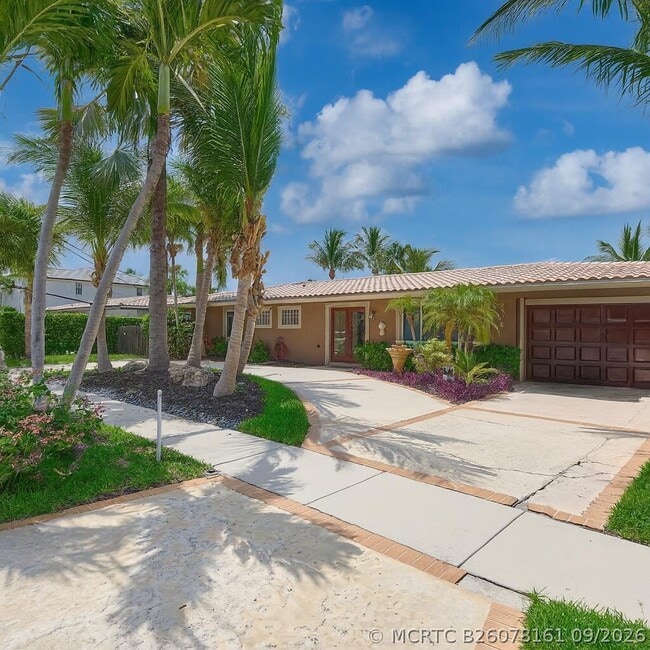 2810 NE 48th Ct