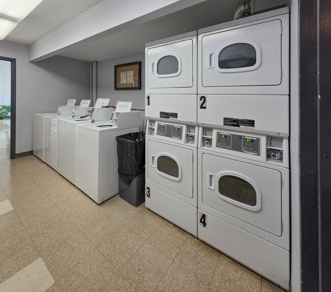 Photo - AVAILABLE IN APRIL 2026 1BR / 1Bath / 2Parking - Rental at The Highlander! Unidad 711