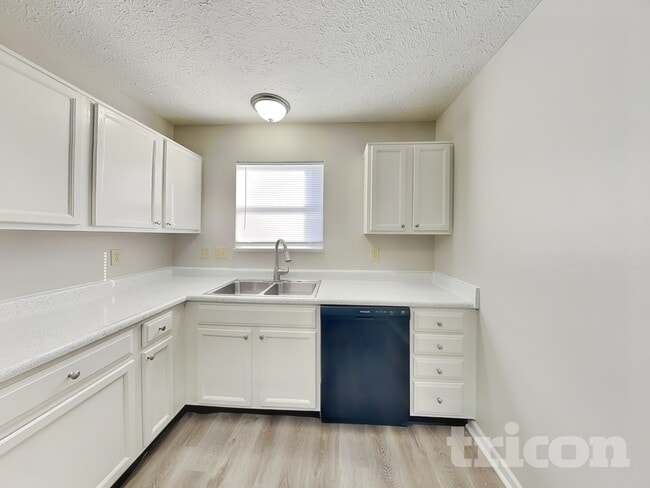 Photo - 1334 Grand Canyon Cir