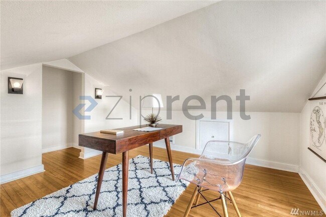 Photo - 5137 S Holly St