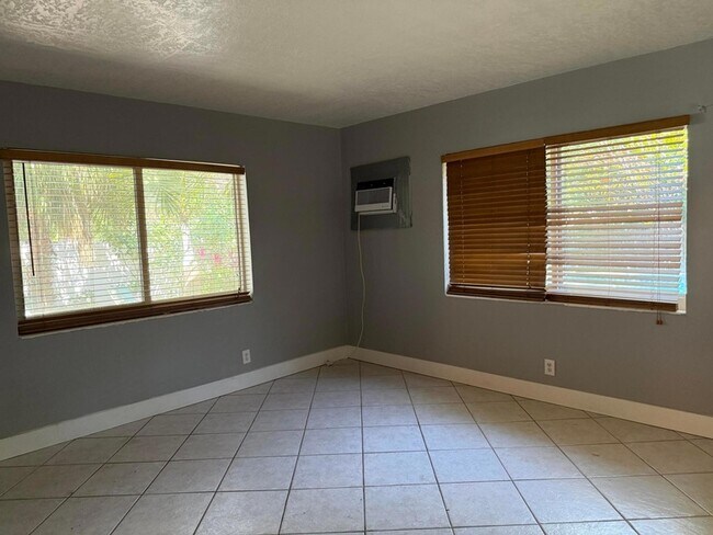 Photo - 1332 NW 5th Ave