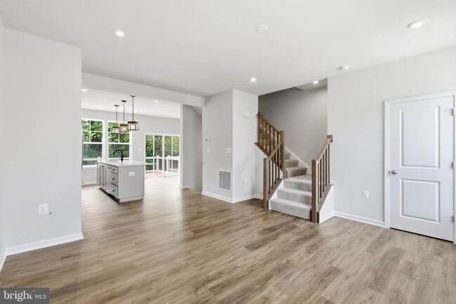 Photo - 241 Monteith Dr
