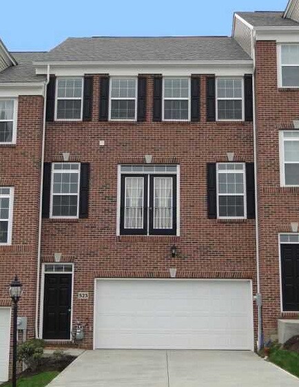 Front Elevation. - 539 Gala Dr Townhome