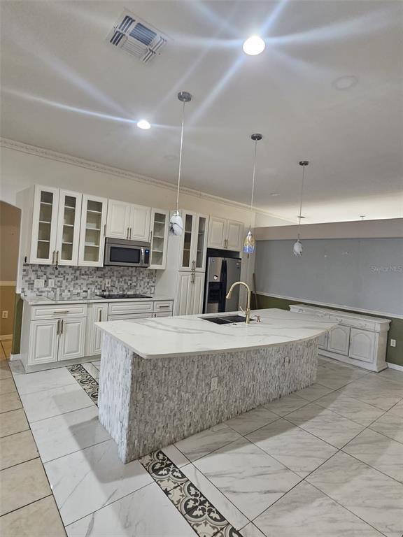 807 Massy Ct