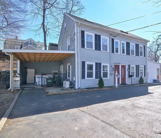 front/outdoor bar - 8 Maple Ave Apartments Unit 1