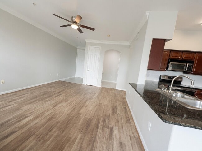 Photo - 7575 Kirby Dr Unit 2214