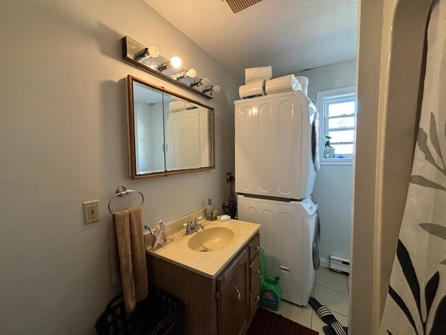 Photo - Apartment for Rent Unit 1