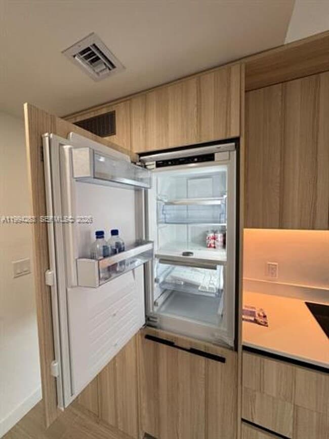 Building Photo - 225 N Miami Ave Unit 225 N Miami Ave # 302