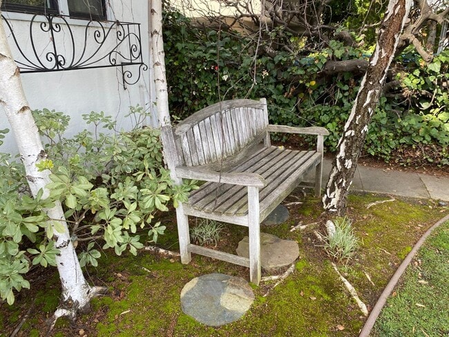 Photo - 515 N El Camino Real