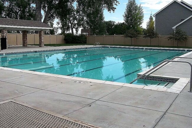 Photo - 5225 White Willow Dr Unit J130