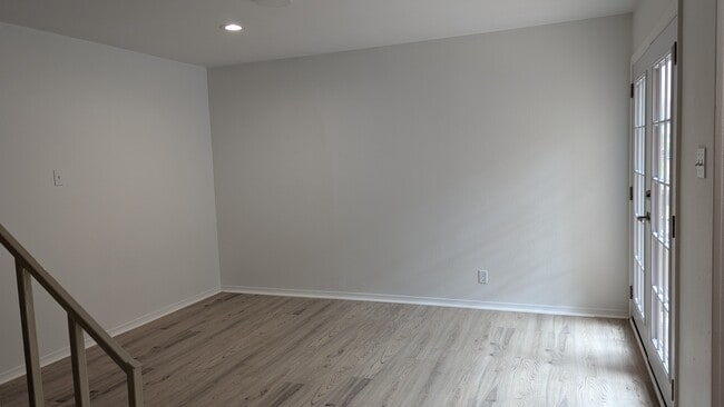 Large Living Space with Natural LIght - 5200 Martel Ave Unit Monticello Balcony Condo