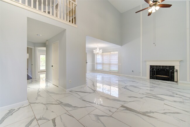 Photo - 115 Crimson Bay Dr