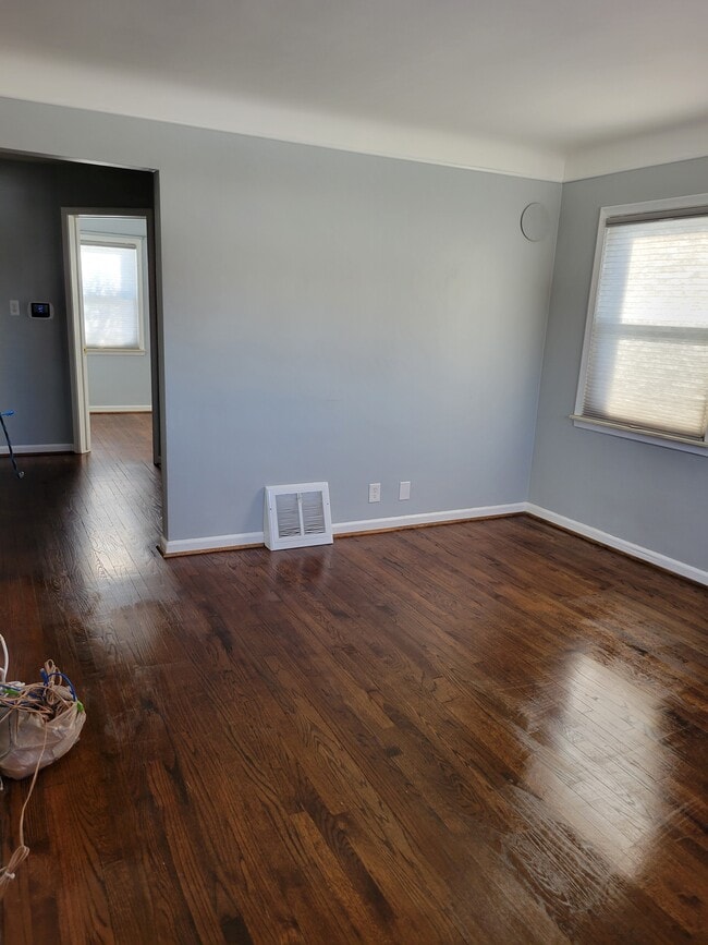 Photo - 3711 Hunter Ave