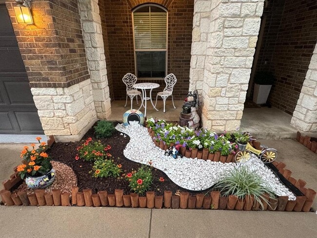 Photo - 105 Sandy Lyle Cove