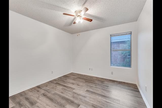 Photo - 509 Keble Dr