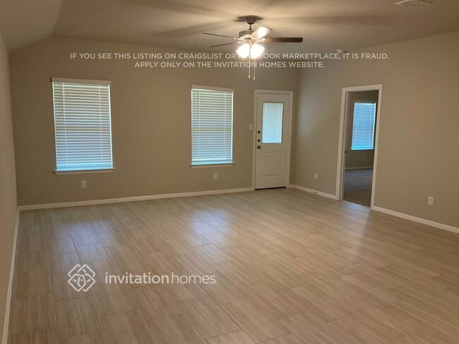 Photo - 433 Blanco Dr