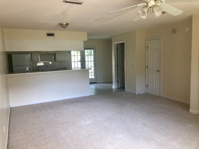 Photo - 2 BR 2.5 bath townhouse close to Troy University