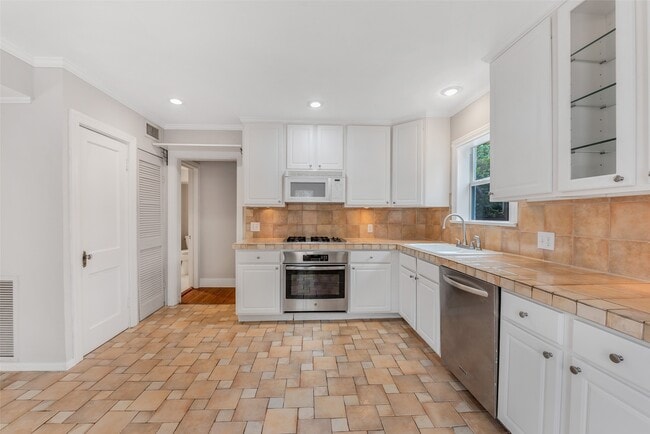 Photo - 1609 Driscoll St