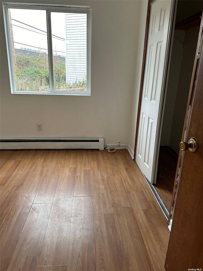 18006 Baisley Blvd Rental House Rental in Saint Albans, NY