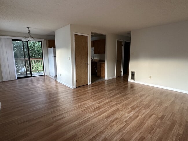 Photo - 428 Stow Ave S