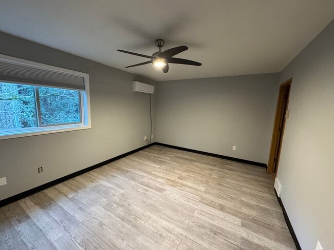 Photo - 2495 Wasco St Unidad A