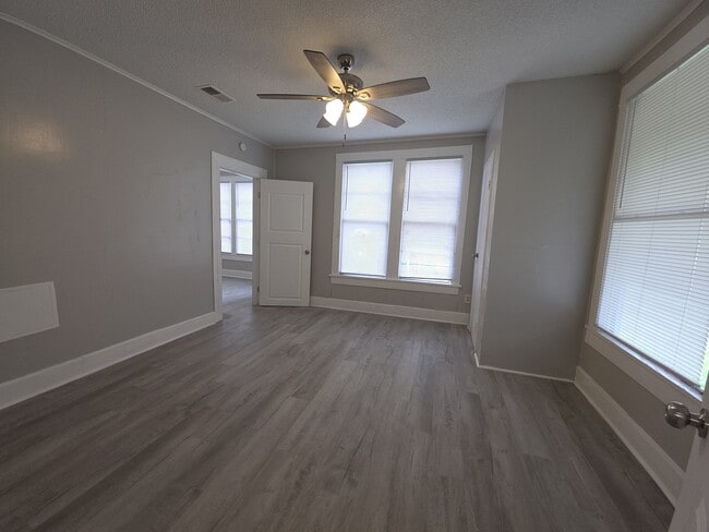 Photo - 1108 W Center St