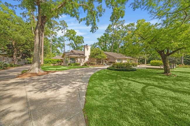 Photo - 614 Saddlewood Ln