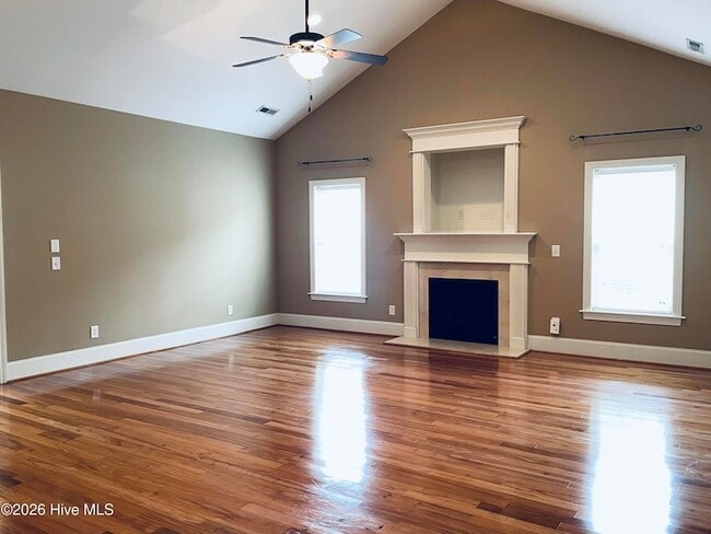Photo - 2208 Tulls Cove Rd