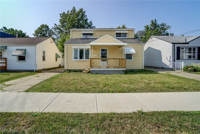 Building Photo - 13117 Wilton Ave
