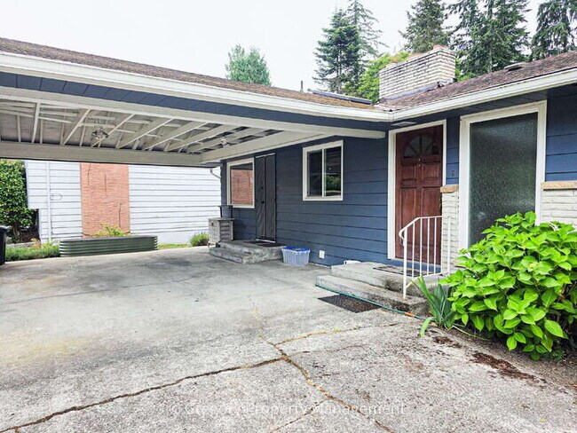 Photo - 4908 Dogwood Dr