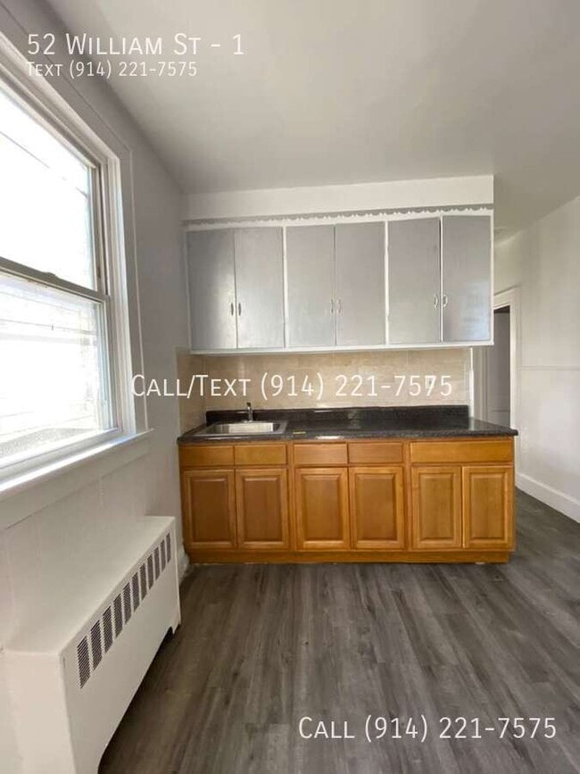 Building Photo - 52 William St Unit 1