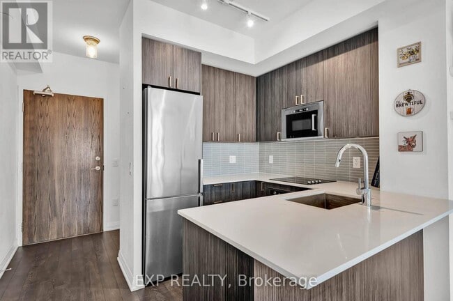 Photo - 99 Eagle Rock Way Unit 727