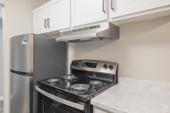 2BR, 1BA - 850SF - Kitchen Appliances