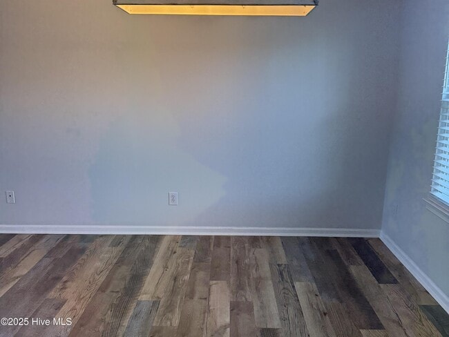 Photo - 207 Eagle Creek Rd