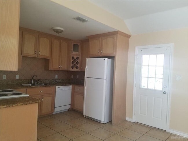 1208 W Wisconsin Rd Unit C