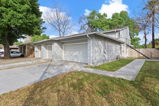 Photo - 6308-6312 Porterfield Ct