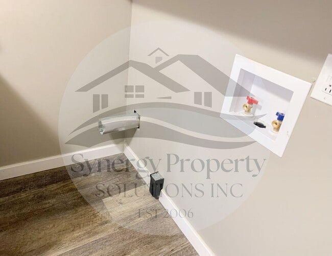 Photo - Main St E 12 Unit 12