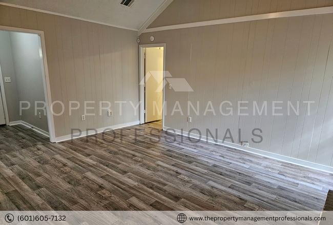 Photo - 4746 Satinwood Rd