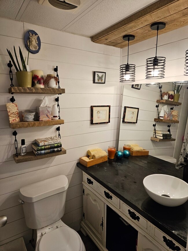 Building Photo - 4622 Grand Canyon Dr