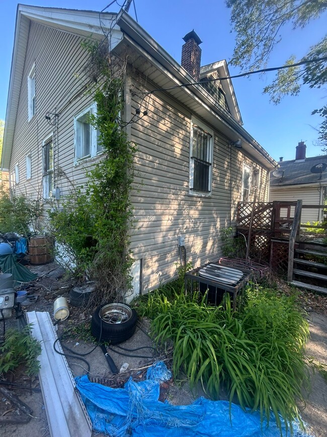 Photo - 2118 Rosebud Ave