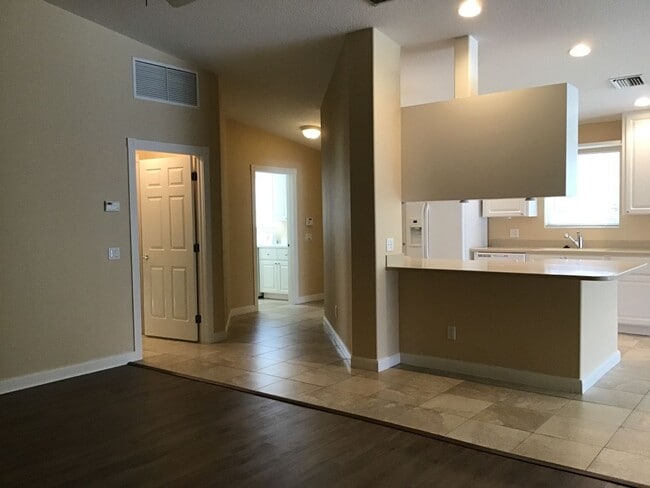 Photo - 11824 Delfina Ln