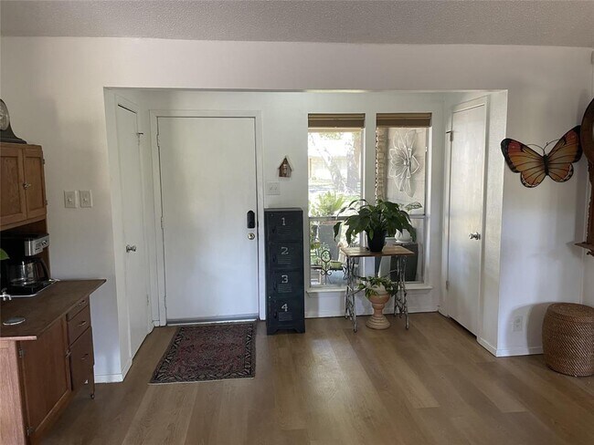 Photo - 9206 Robins Nest Ln