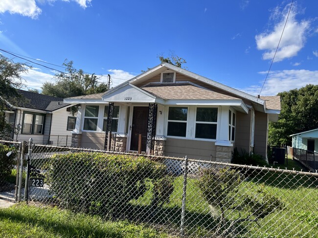 Photo - 1223 Ida St