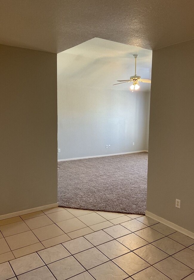 Photo - 3906 Hitchrock Dr Unit 3906 Hitchrock Drive - B
